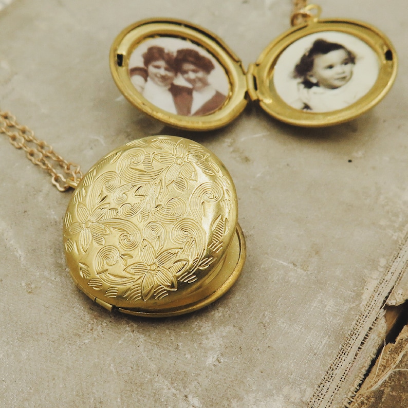 Personalized Locket in Gold, Locket with Photos, Memory Gift, Flower Pendant on Antiqued Gold Chain, Initial Necklace, New Baby Gift for Mom image 2