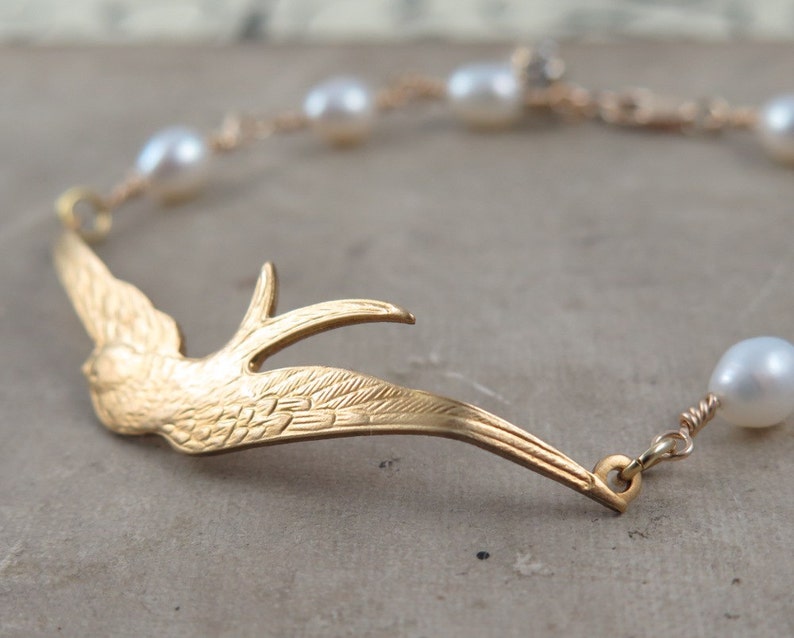 Bird Bracelet, Freshwater Pearl Bracelet, Bird Jewelry, Sparrow Bird Jewelry, Nature Jewelry, Gold Fill image 4