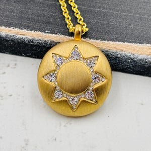 Vintage Gold Star Rhinestone Locket Necklace: Art Deco Photo Pendant