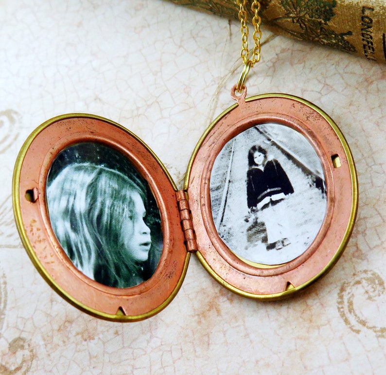 Vintage Locket Necklace with Photo, Photo Locket Necklace, Large Locket Necklace, Nostalgia Gift, Wedding Day Gift image 7