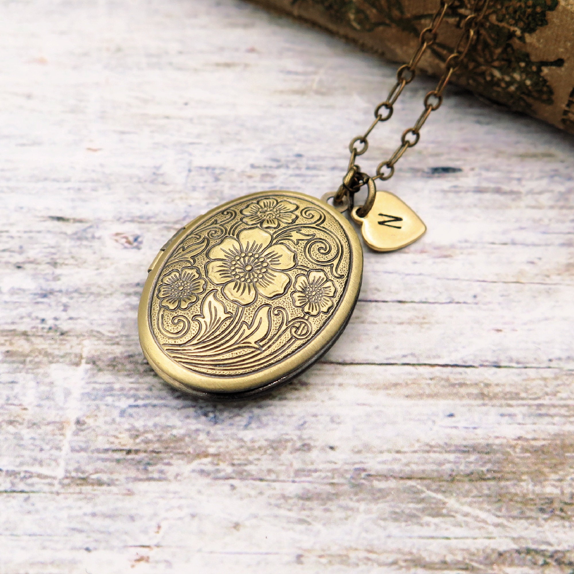 Floral Locket Necklace Locket Gift for Mom Oval Locket Etsy
