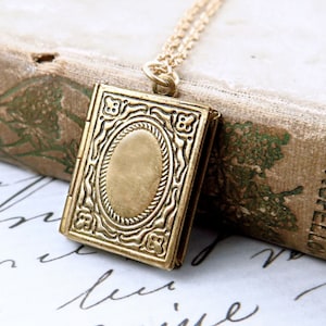 Personalized Book Locket Necklace with Photos, Locket with Pictures, Gift for Teacher, Victorian Book Locket, Book Lover&#39;s Gift, Book Gift