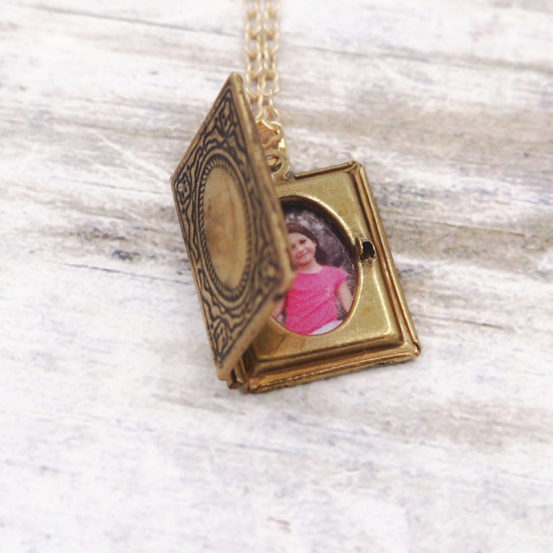 Book Locket with Photos, Personalized Necklace, Book Necklace, Teacher Jewelry, Graduation Gift, Book Pendant, Book Lover Gift image 7