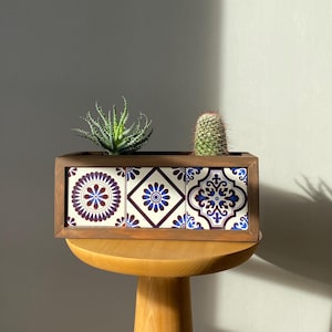 Übertopf aus Holz mit mexikanischen Fliesen - Talavera Blumenkasten-für drinnen und draußen - Gartendekoration