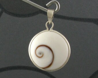 Round Shiva Eye Shell with 925 Sterling Silver Bail Pendant (12 mm)