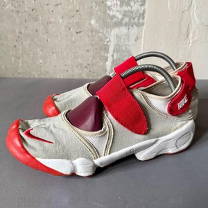 Nike Air Rift Vintage/OG 1996-104052 062  Medium Grey/Salsa Red-Wht Nike Air Rift - Women main image 4