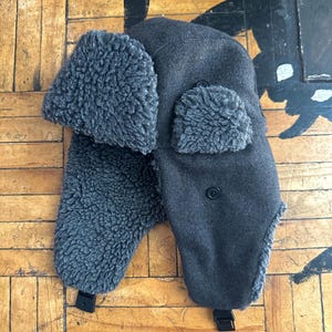 Vintage Y2K Fuzzy Fur Faux Ushanka Hoed Grijze Kleur Avantgarde Stijl Maat OS