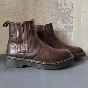 90S Vintage Dr. Martens 2976 Alyson Classic Leather Brown Chelsea
