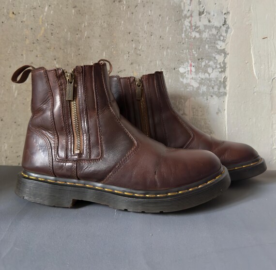90s Dr Marten Chelsea Boots 2976 Yellow Stitch Crazy Horse Leather Chelsea Boots in Dark  main image 4