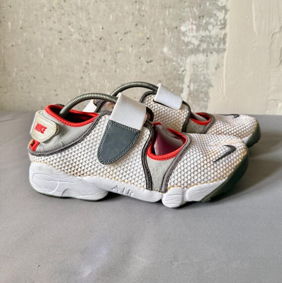 Crazy Vintage Nike Air Rift Ninja Sandals Tabi White Gray Red
