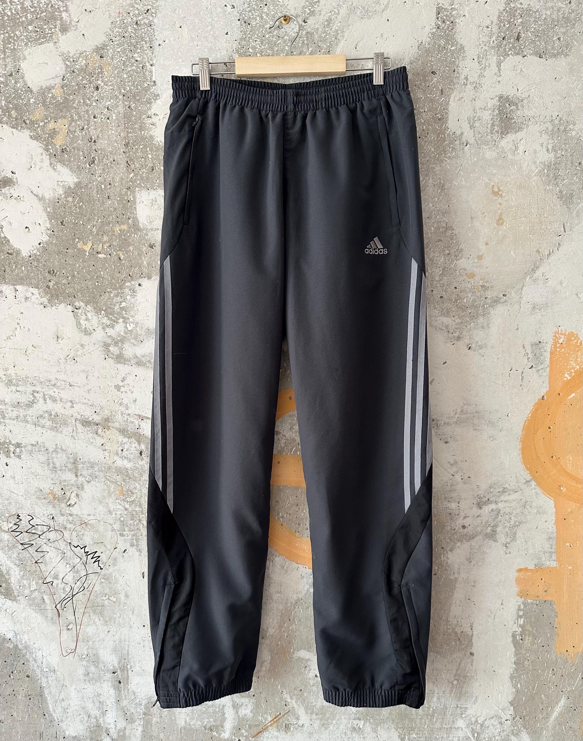 パンツ 00s adidas wide track pants y2k teck L Classic Y2K Adidas Track Pants – Ragstock