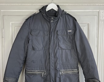 Versace Kollektion Lederdaunenjacke, marineblau/schwarz, Größe US M