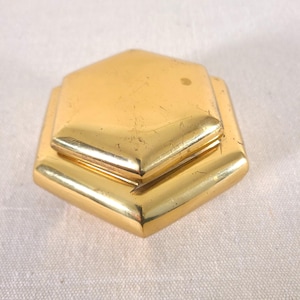 Portagioie esagonale in ottone massiccio, portaoggetti geometrico vintage, porta anelli con coperchio in metallo, piccolo contenitore dorato, decorazione per comò