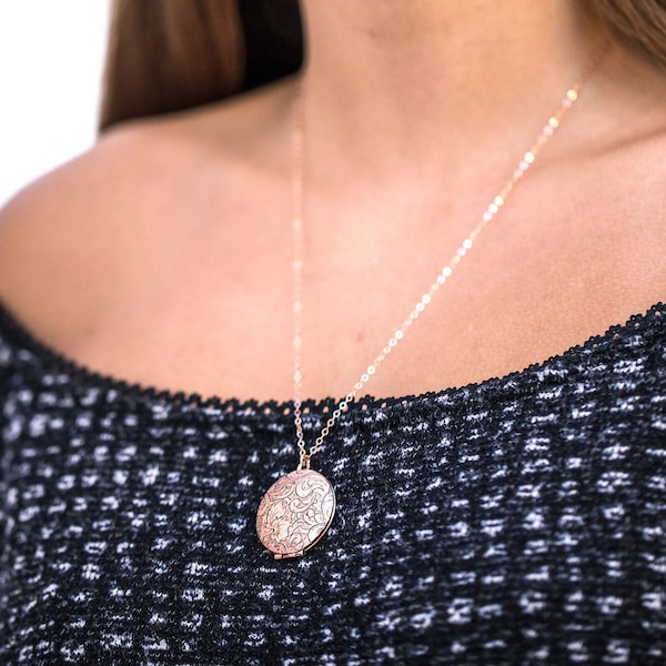 Rose Gold Picture Locket Necklace, Personalize Your Locket with a Photo, Memory Necklace
