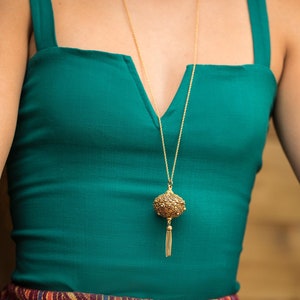Vintage Gold Florenza Tassel Locket Necklace, Long Chain, Filigree, Perfume, Ornate Flower Pendant, Round Orb Jewelry, Secret Compartment