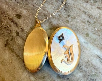 Mother of Pearl Locket Necklace, Gold Filled Flower Pendant, Vintage Secret Compartment, White and Floral, 1940s Vintage Jewellery, Hidden
