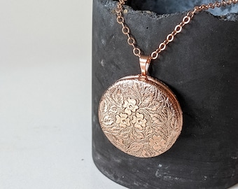 SMALL Rose Locket Photo Necklace, Long Locket Jewelry, Floral Gold Lockets, Rose Gold Jewelry, Gift for Little Girl, Picture Locket Child