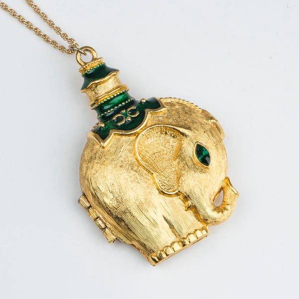 Vintage Gold Elephant Locket Necklace, Long Elephant Necklace, Gold Elephant Jewelry, Long Gold Chain Necklace Pendant, Safari Animal Locket