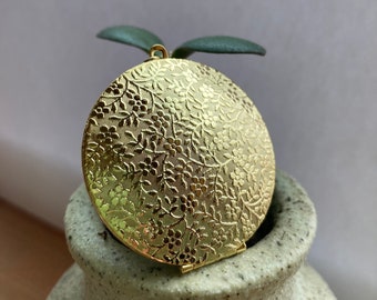 Floral Locket Necklace, 14kt Long Gold Necklace Chain, Gold Locket, Perfume Leaf Pendant Flower Locket, Round Locket Gold