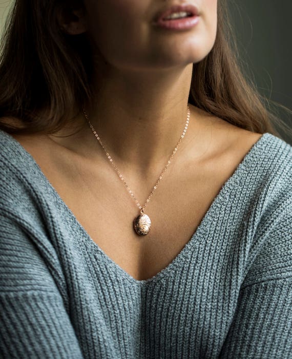 Buy SMALL Rose Gold Necklace Locket, Lockets for Holidays, Flower Girl  Bridesmaid Gift, Layering Oval Tiny Roses Gold Jewelry, Dainty Locket  Online in India - Etsy