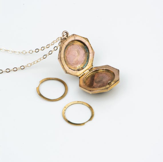 Vintage Tiny Octagonal Locket, Octagon Necklace E… - image 6