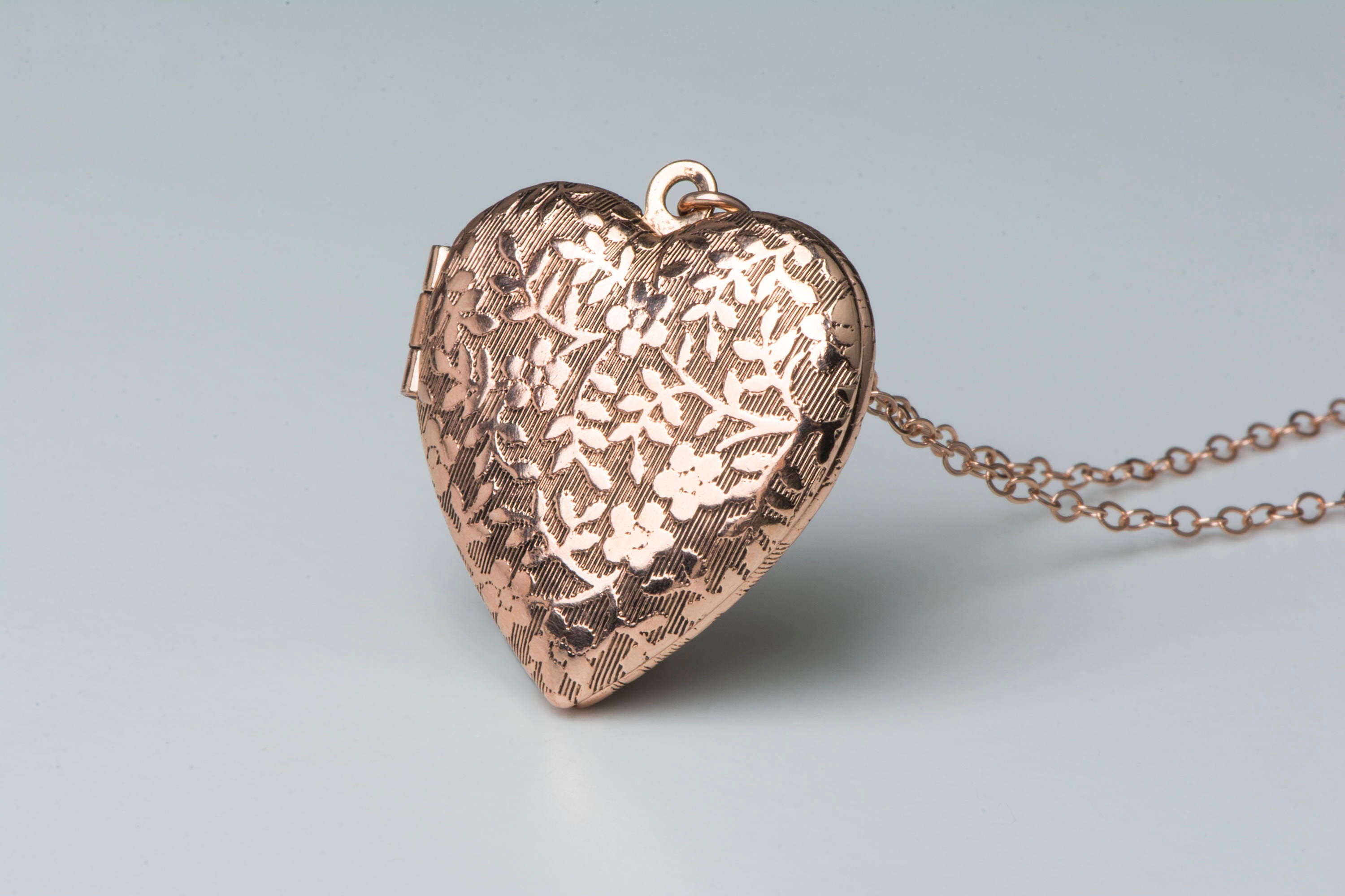 Women's Gift Jewelry Rose Heart Locket 