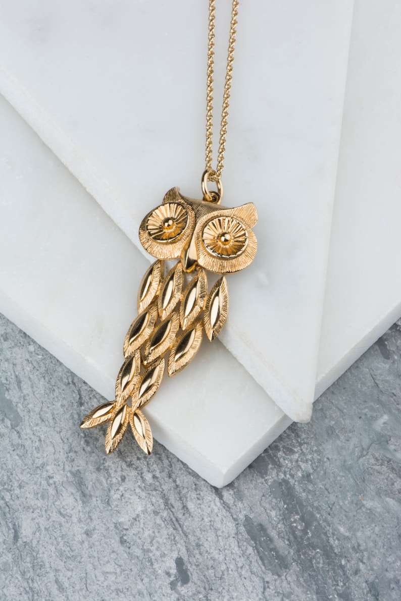 Vintage Owl Necklace, Movable Gold Owl Pendant, Whimsical Owl Jewelry Long Gold Chain, Antique Pendant, Patterned Large Bird image 4