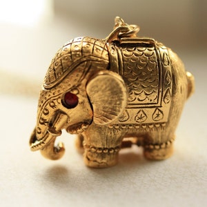 Vintage Elephant Locket, Long Necklace Gold Elephant, Red Eyes, Circus Animal Locket, Antique Elephant Jewelry, Pill Box Necklace