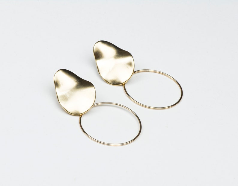 Matte Wavy Gold Hoop Earrings, Organic Post Earrings Rippled Pear Shape, Unique Shiny Earring Statement Studs Large Teardrop image 1