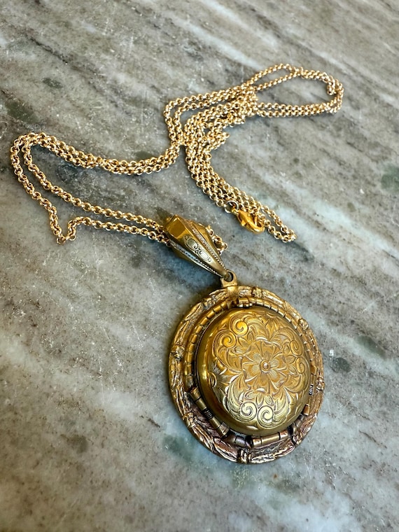 Antique 4 Photo Locket with Photo Frame, Picture … - image 1