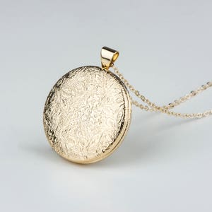 Gold Jewelry Locket Necklace, Gift for Women, Floral Rose Gold and Sterling Silver Necklace Options, Round Photo Jewelry Locket, Christmas