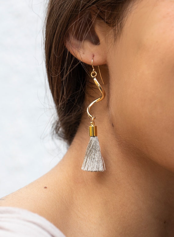 Beach Wedding Wedding Earrings Large Bridesmaid Gift Hoop Earrings Tassel Earrings with Circles
