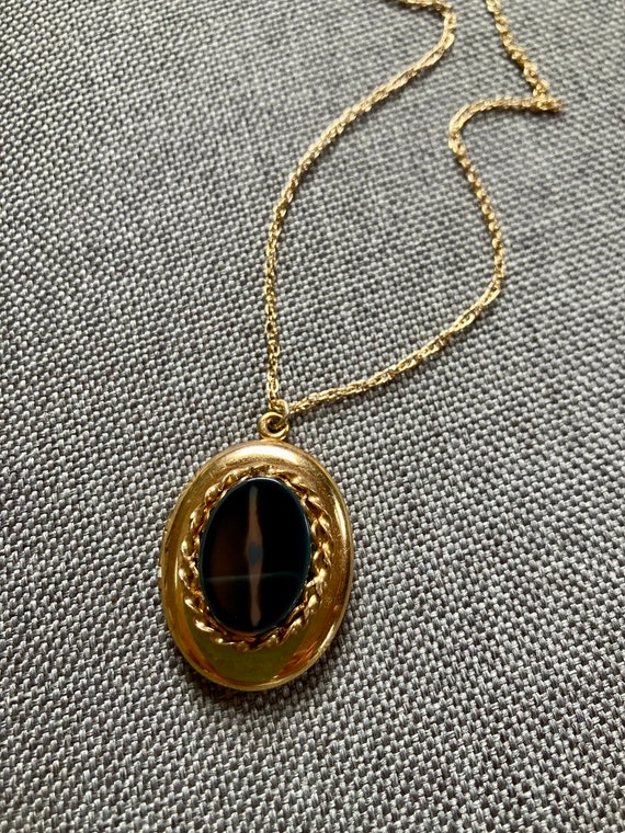 Vintage Agate Stone Locket Necklace, Black and Wh… - image 5