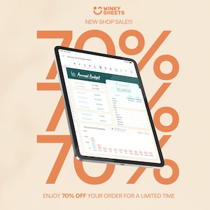 Op de afbeelding: Een digitale tablet met een spreadsheet met de titel "Jaarlijks budget" met financi&euml;le gegevens. De afbeelding toont een 70% kortingsverkoopafbeelding in oranje op een beige achtergrond. Tekst luidt "NEW SHOP SALE!!!" en "ENJOY 70% OFF YOUR ORDER FOR A LIMITED TIME."