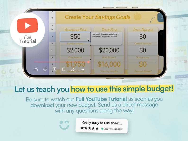 Op de afbeelding: Een smartphonescherm toont een budgetteringsapp-interface met spaardoelen. De app toont categorie&euml;n zoals Noodfonds, Reisfonds en Aanbetaling. Het scherm bevat ook een YouTube-tutorial-pictogram en de tekst "Let us teach you how to use this simple budget!"