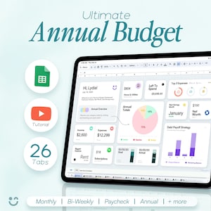 Puede incluir: Una tableta digital que muestra un panel financiero con el texto "Ultimate Annual Budget". La interfaz incluye gráficos y datos financieros. Se ven iconos de Google Sheets y un vídeo tutorial. La tableta muestra 26 pestañas y categorías de presupuesto.