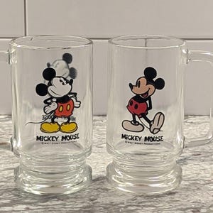Retro 1980s Mickey Mouse Walt Disney Steins - Clear Glass Vintage Character Mugs - Collectible Cups for Animation Fans