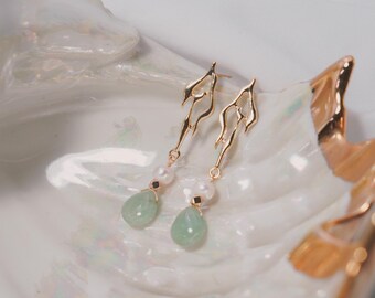 Gold Wave Earrings, Flowing Line Wave Drop Earrings with Raw Green Aventurine & Freshwater Pearl, Fire Flame Modern Chic Vacation Jewelry