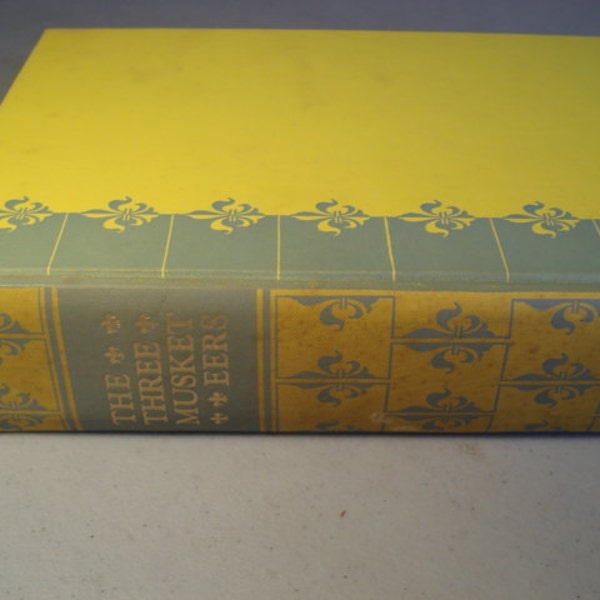 The Three Musketeers Vintage 1950s Book, Yellow Book By Alexandre Dumas Fil,  Slipcase, Vintage, Classic, Movie Book