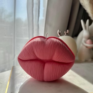 kiss, lips shaped candle love candle| lips candle | lip filler candlel handmade | couple gift | romantic custom gift