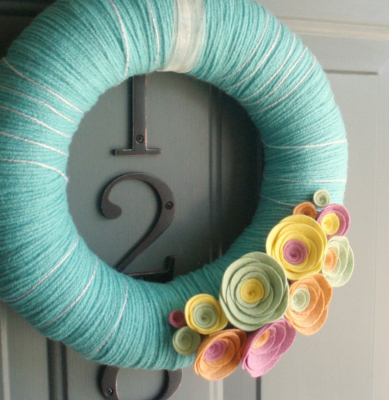 Felt Flower Wreath / Floral Wreath / Yarn / Farmhouse / Modern Etsy