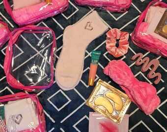 Personalized Spa Gift Bag, Self Care Package for Best Friend, Custom Initial Cosmetic Kit Bundle, Slumber Party Goodie Bag