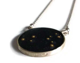 Collar de la constelación de Leo en plata de ley: joyería del zodiaco estampada a mano