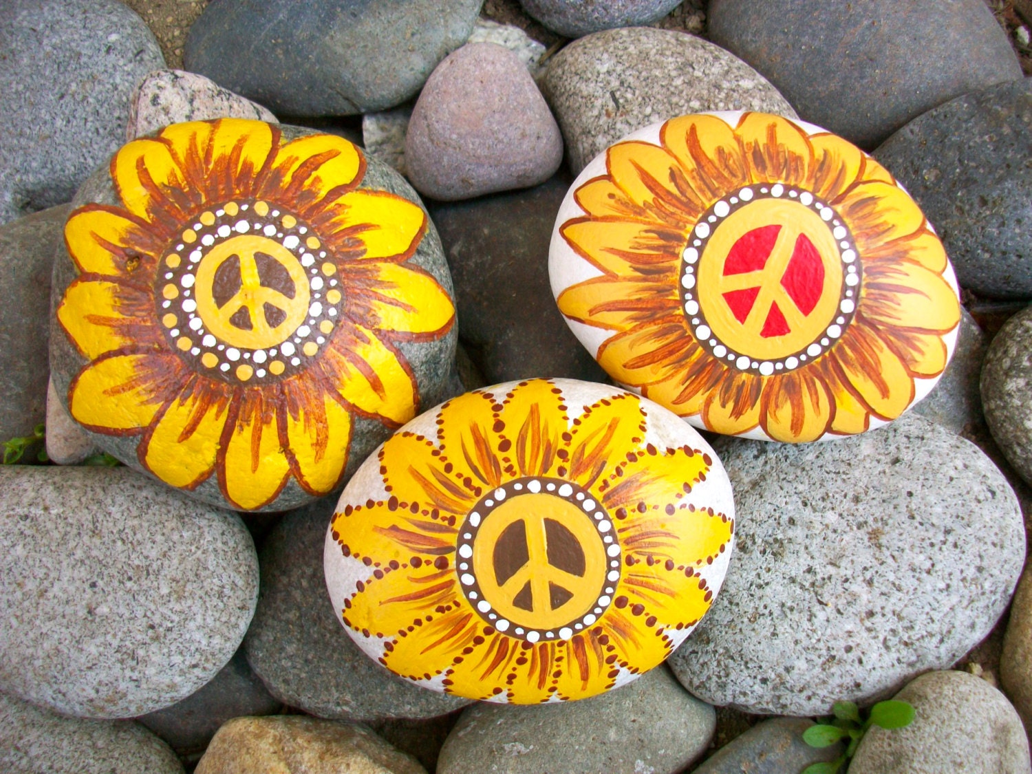 Custom Peace Rocks ~ Set of 2 - Etsy