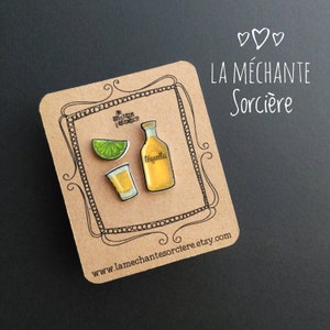 Tequila party asymmetrical earrings, bottle, shooter, lime green, La Méchante Sorcière,  hypoallergenic studs, girls just want to have fun