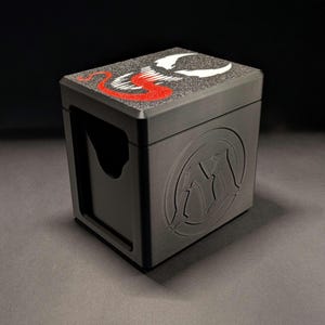Commander Deckbox for Magic The Gathering with Venom Spider-Man design, optional anti-theft feature, toploader, collector's box