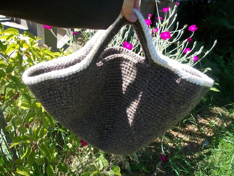 Prairie Market Tote pdf pattern large bag earth tone thick yarn fast crochet image 4