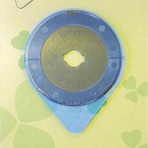 Clover Rotary Blades 45mm replacement blade for the Clover Rotary Cutter that is 45mm Very sharp Caution 1 count safety cover image 1