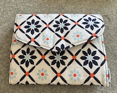 Machine Needle Pack II by Colonial Needle Co. - a pouch for your sewing machine needles - plus a pocket guide for needles- a compact caddy