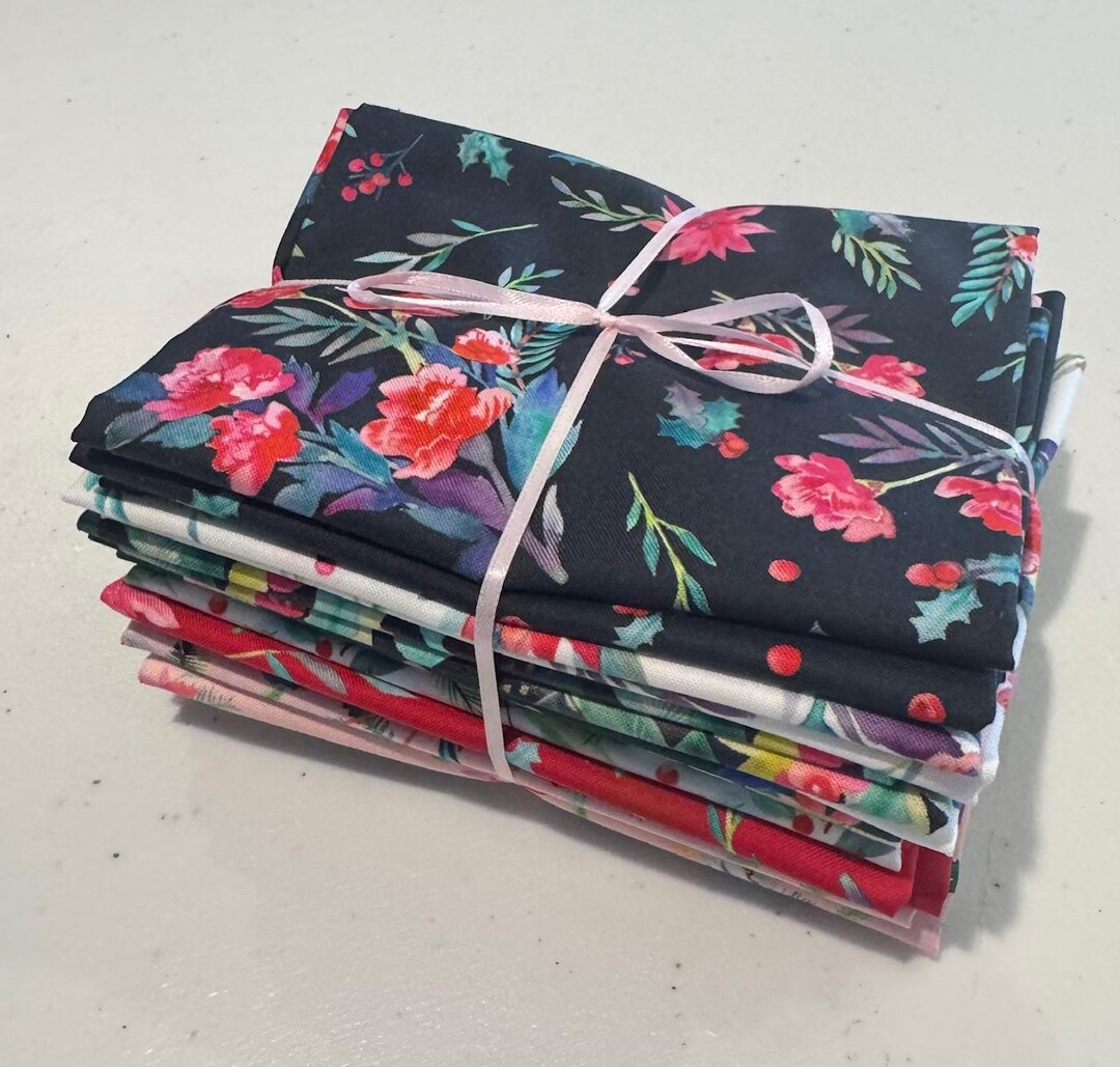 Moda Fabric - Love and Cheer by Amarilys Henderson - Fat Quarter Bundle ...